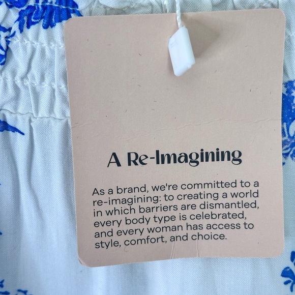 NWT BloomChic Wrap Collar White and Blue Floral Ruffle Sleeve Blouse - Picture 14 of 16